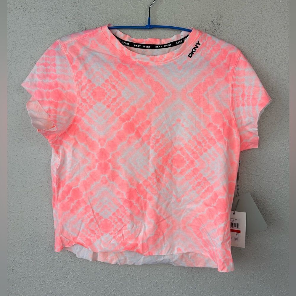 NWT DKNY Women’s Tee